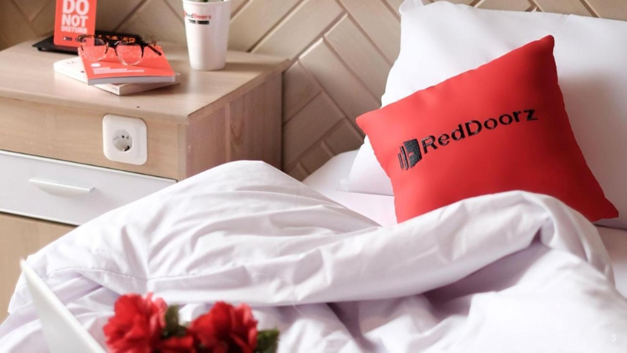 Reddoorz Ura Hotel Hung Phuoc 4 Ho Chi Minh-stad Buitenkant foto